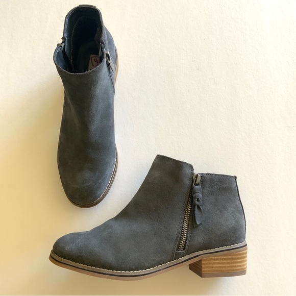 Blondo Boots Womens Liam Ankle Bootie Waterproof Grey Suede Casual Size 7 - Picture 6 of 13